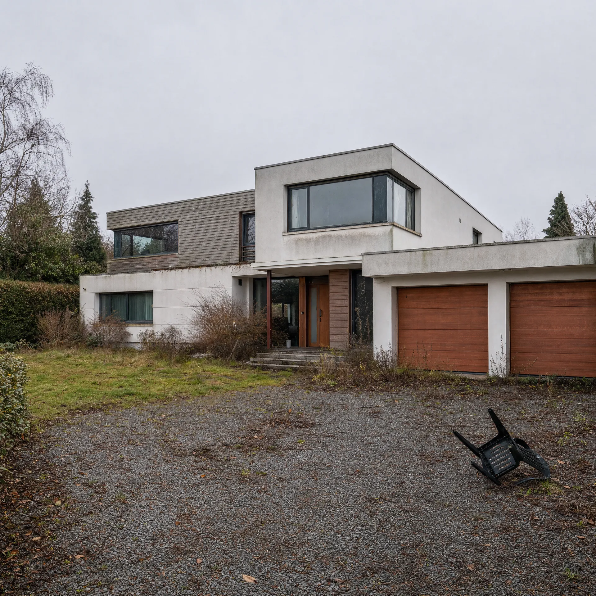 KI-generiert: Fassade & Vorgarten Vorher